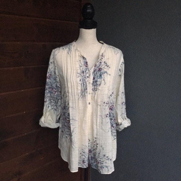 Anthropologie Tops - Anthropologie Rebecca Taylor pintuck floral top